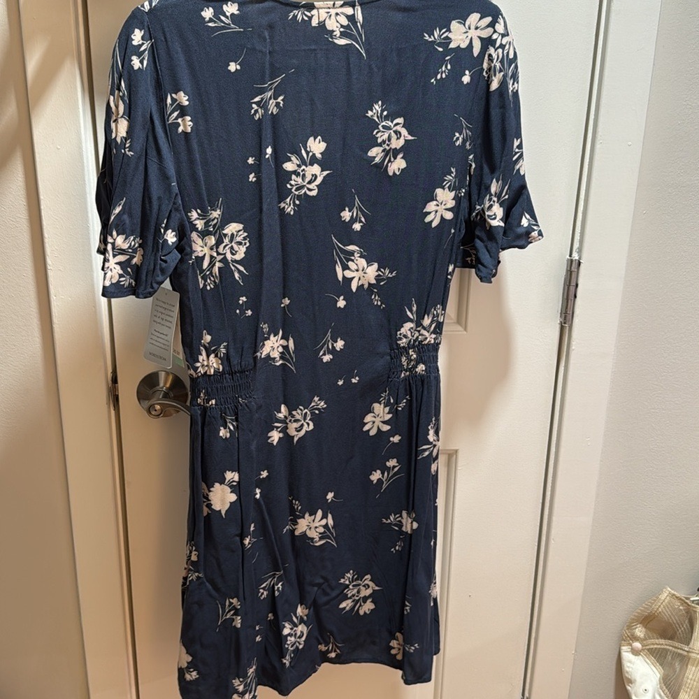 ABOUND Navy Floral Button Front Smocked Waist Flutter Sleeve Dress Size S - Picture 6 of 6